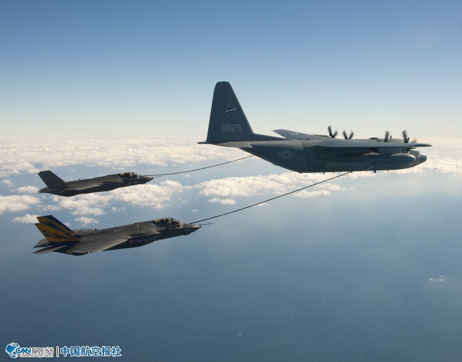 F-35C�״��M(j��n)���p�C(j��)ͬ�r���м���